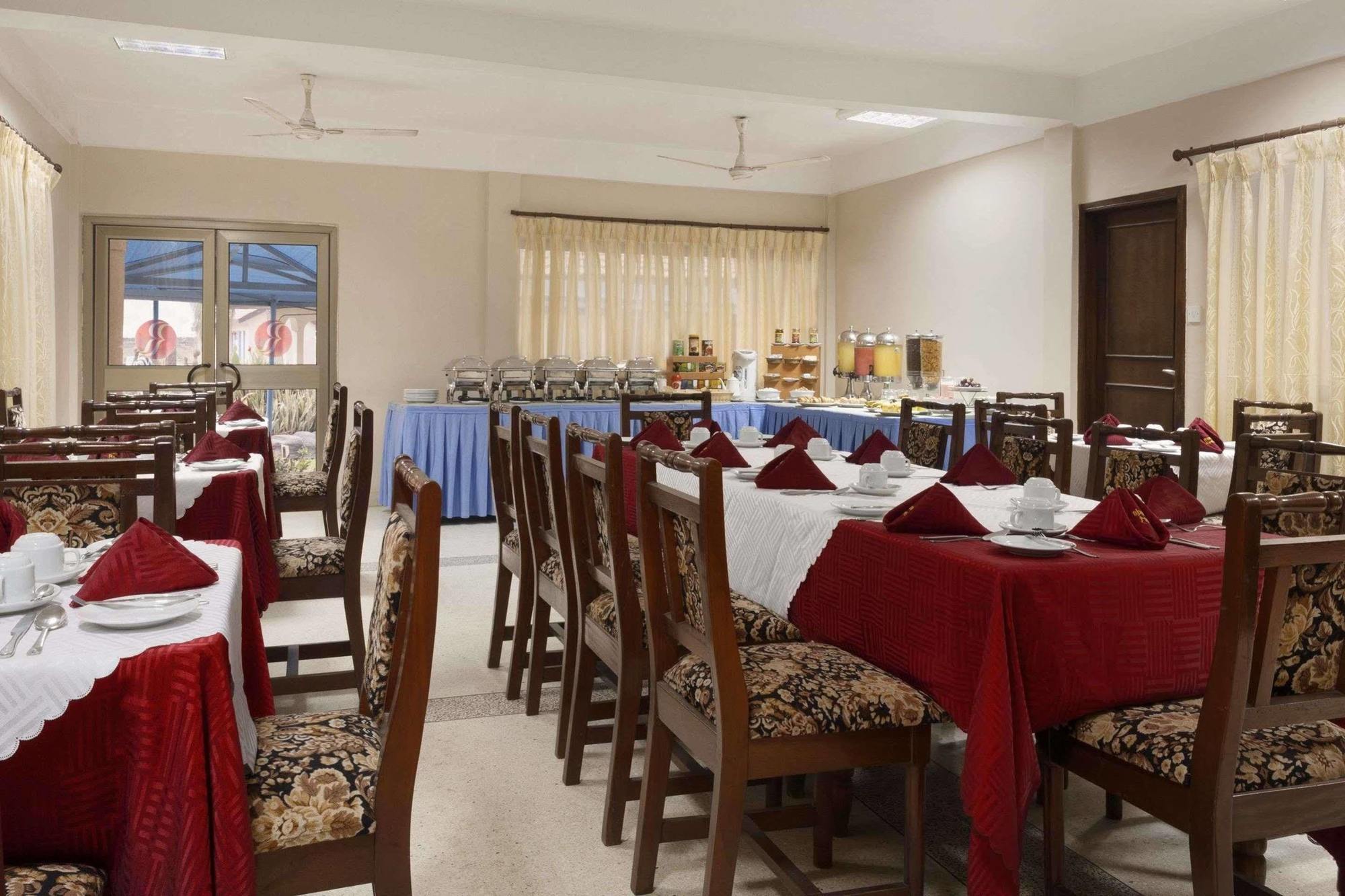Ramada Resort Accra Eksteriør bilde