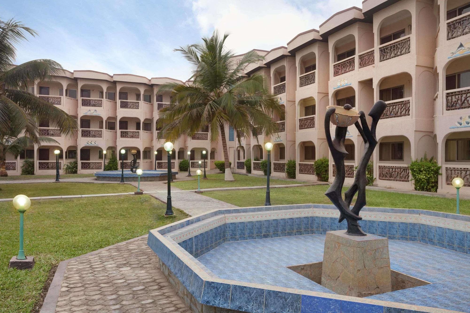 Ramada Resort Accra Eksteriør bilde